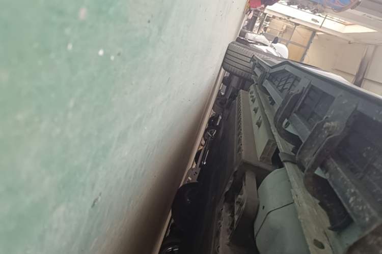 Used HEDMOS 06 2025 Model 520km Left Side Sill