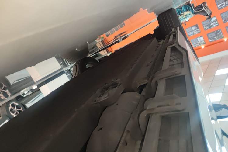 Used HEDMOS 06 2025 Model 520km Left Side Sill
