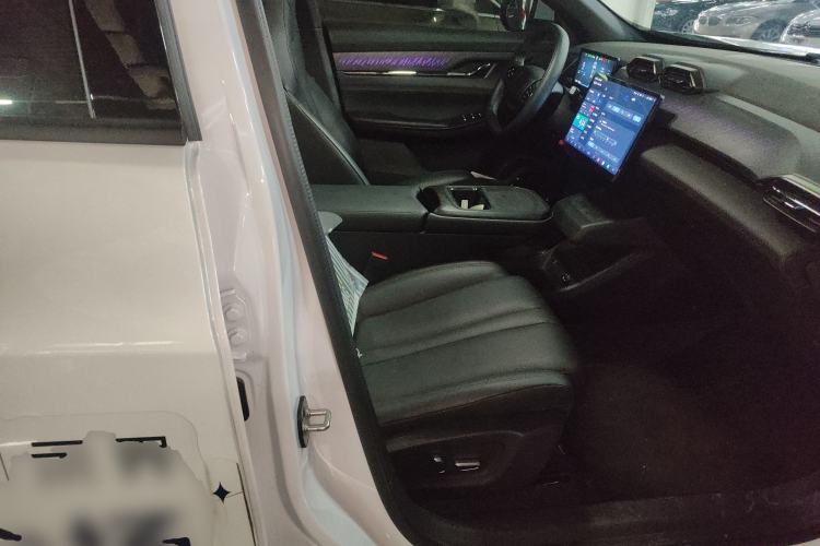 Used HEDMOS 06 2025 Model 520km Right Front Seat