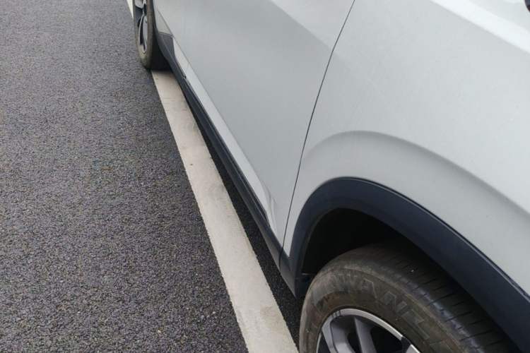 Used HEDMOS 06 2025 Model 520km Right Side Sill