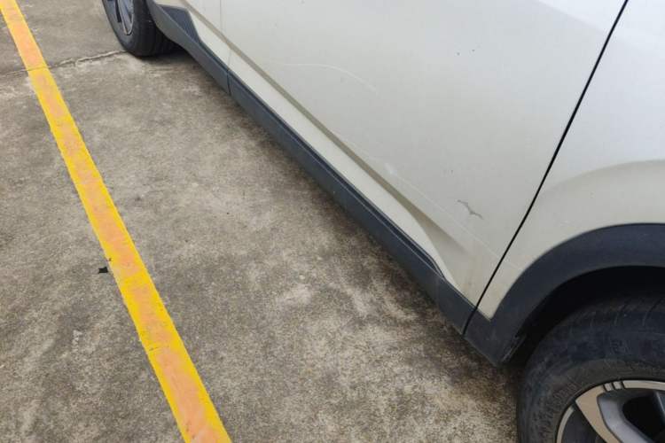 Used HEDMOS 06 2025 Model 520km Right Side Sill