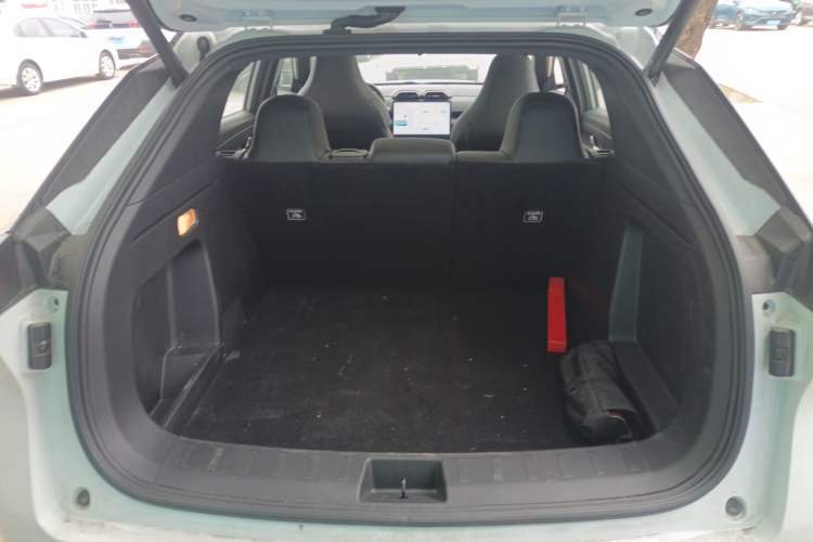 Used HEDMOS 06 2025 Model 520km Trunk