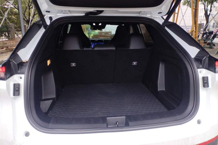 Used HEDMOS 06 2025 Model 520km Trunk