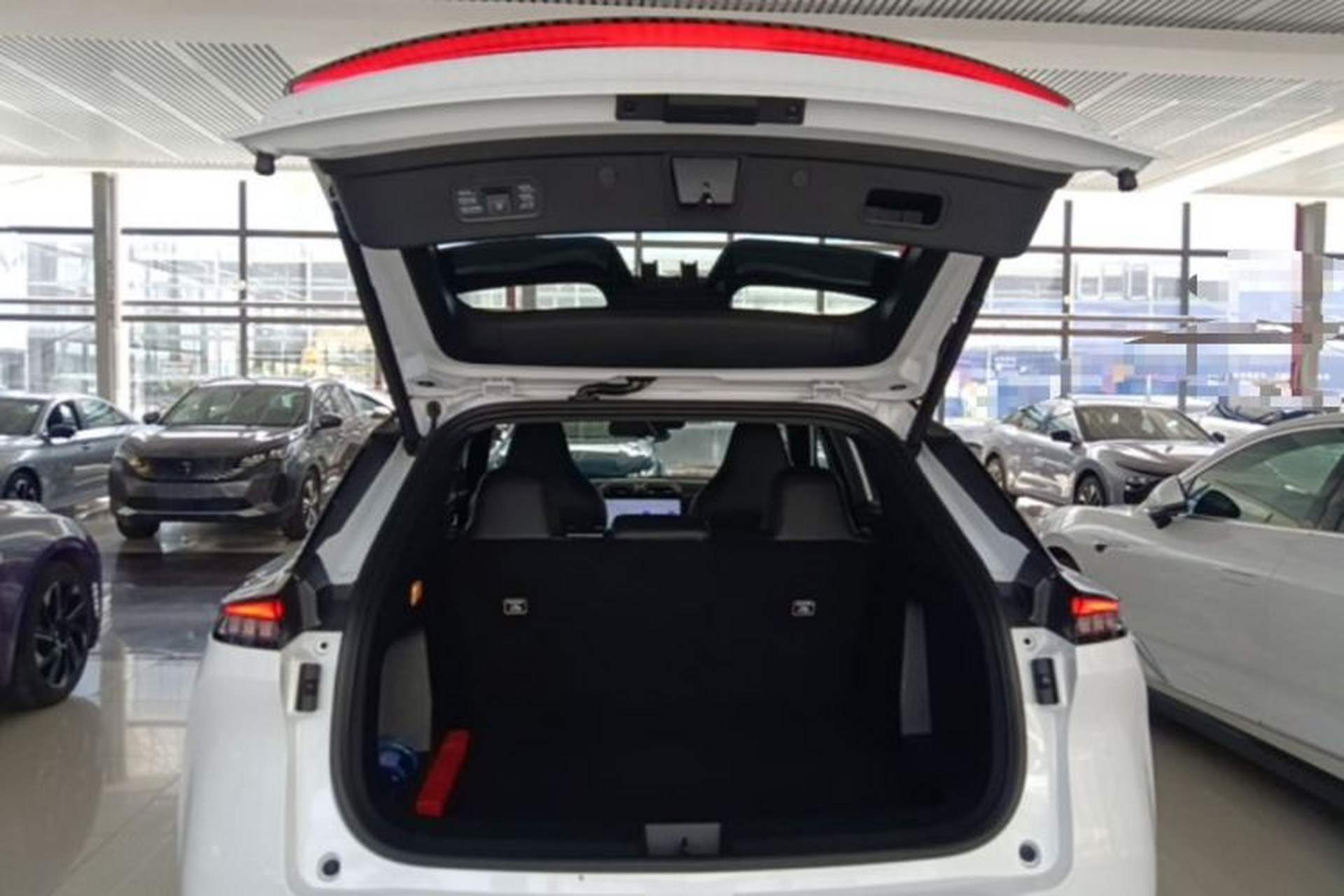 Used HEDMOS 06 2025 Model 520km Trunk