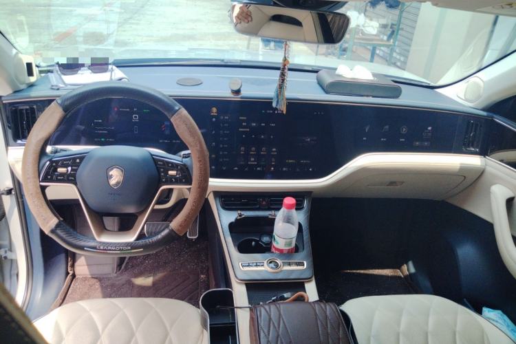 Used Hengchi 5 2022 Ultra-Luxury Edition Center Console