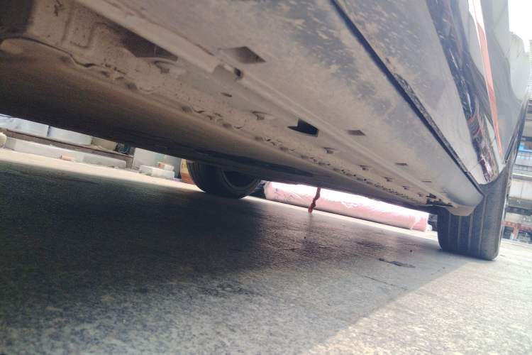 Used Hengchi 5 2022 Ultra-Luxury Edition Chassis Front Left