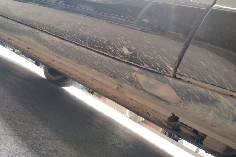 Used Hengchi 5 2022 Ultra-Luxury Edition Chassis Front Right