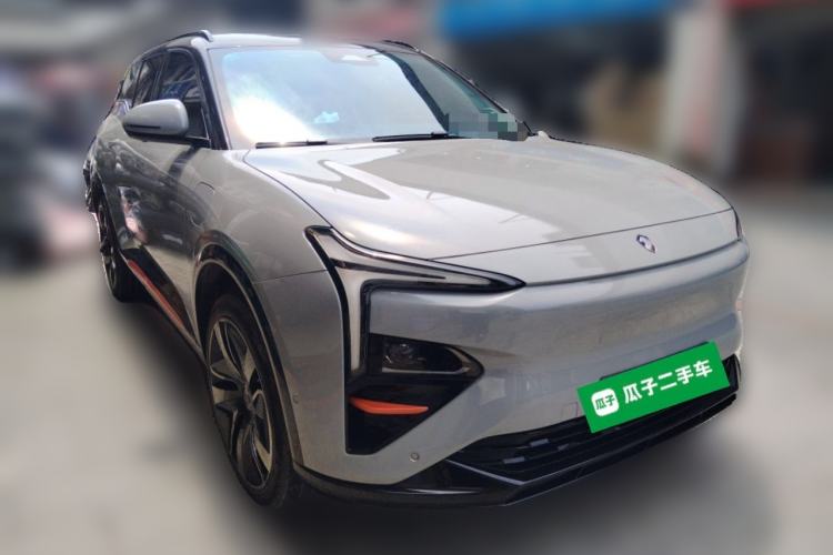 Used Hengchi 5 2022 Ultra-Luxury Edition Front Right 45 Deg