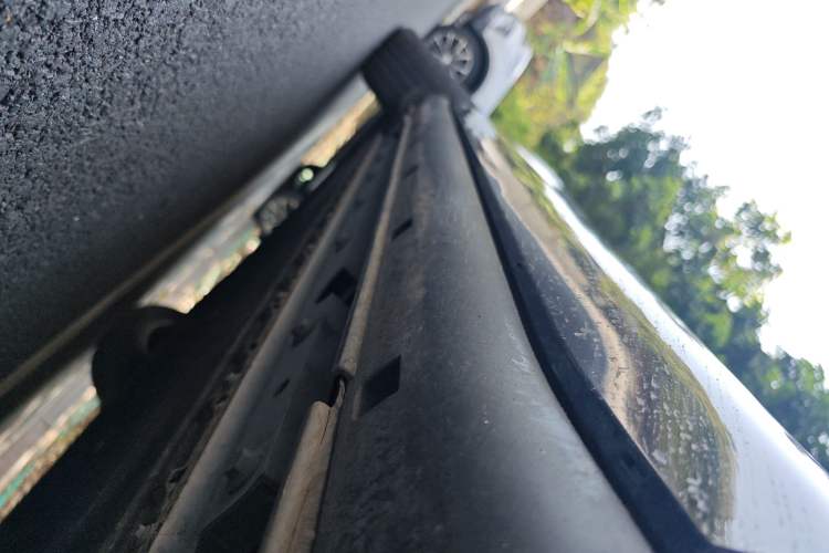 Used Hengchi 5 2022 Ultra-Luxury Edition Chassis Front Right