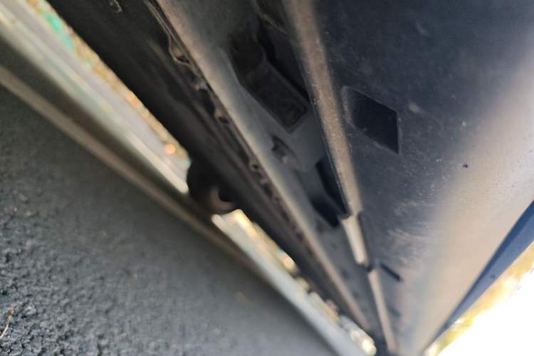 Used Hengchi 5 2022 Ultra-Luxury Edition Chassis Rear Right