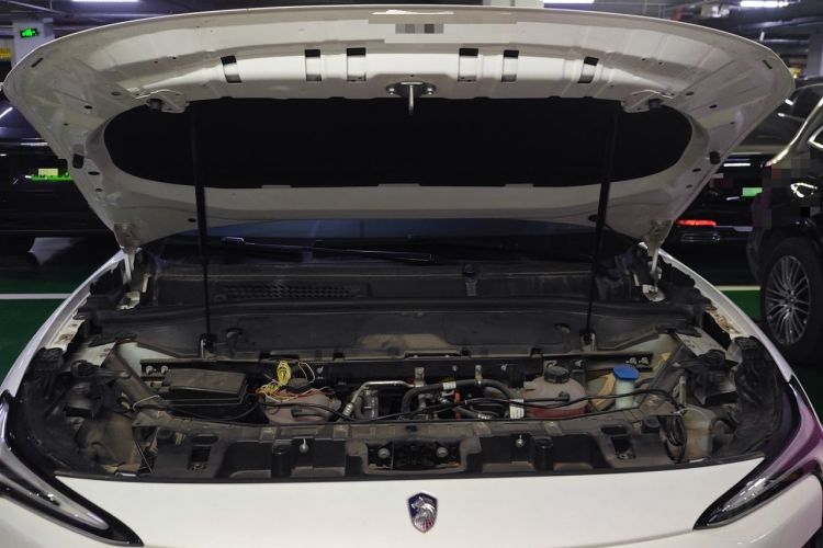 Used Hengchi 5 2022 Ultra-Luxury Edition Engine Bay