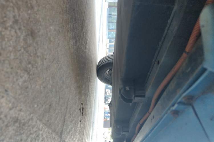 Used Hengrun HRS1 2021 Elite Model Chassis Front Left