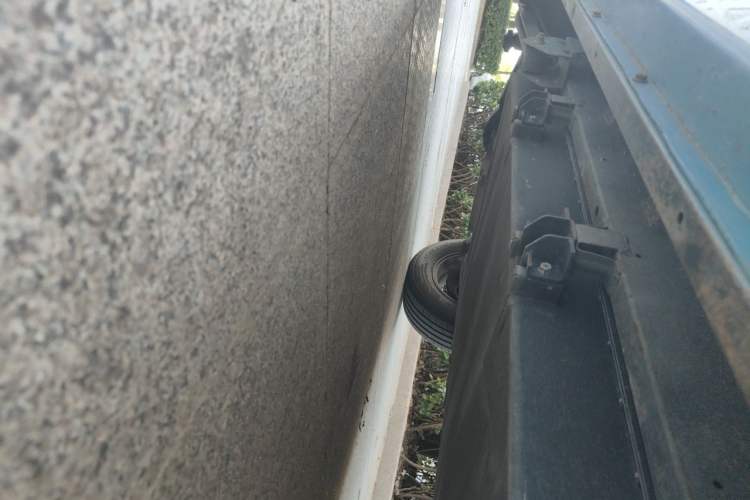 Used Hengrun HRS1 2021 Elite Model Chassis Front Right