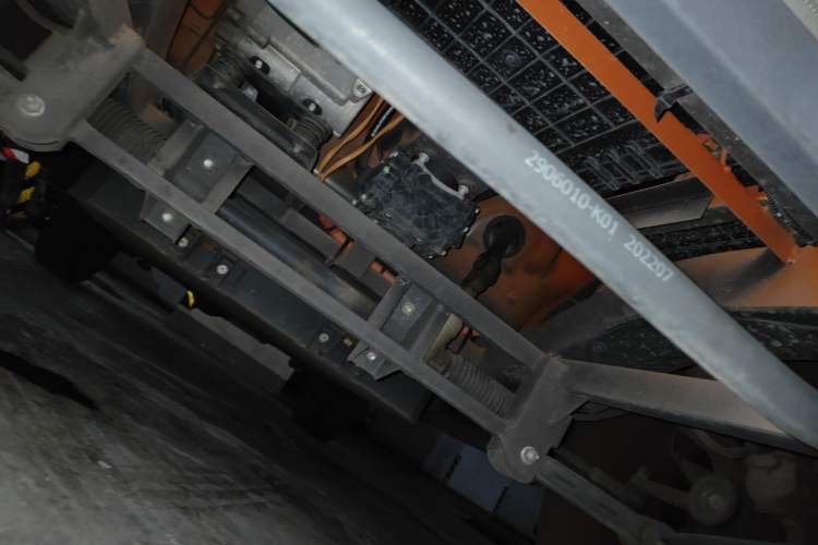 Used Hengrun HRS1 2022 Classic Model Chassis Front