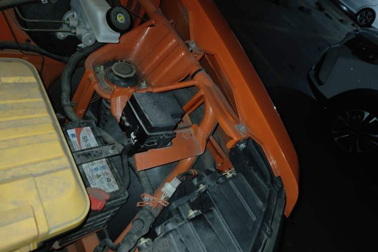 Used Hengrun HRS1 2022 Classic Model Engine Bay Left