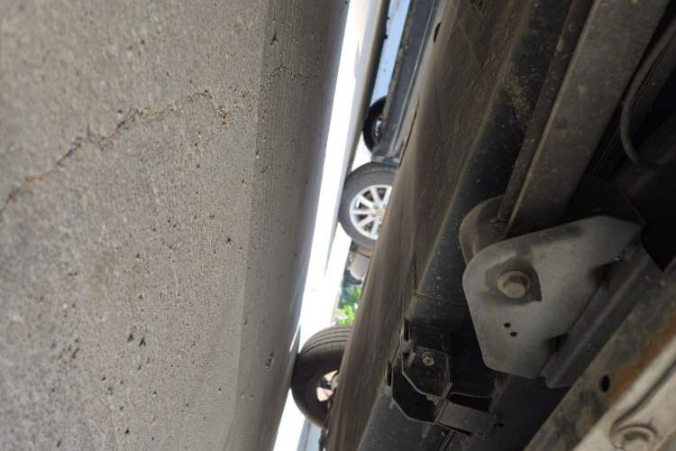 Used Hengrun HRS1 2022 Classic Model Chassis Rear Right