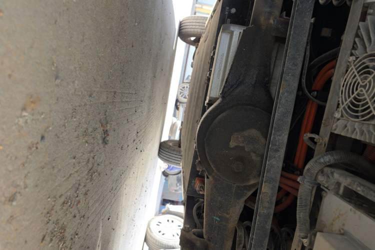 Used Hengrun HRS1 2022 Classic Model Chassis Rear