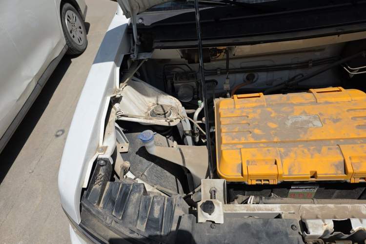 Used Hengrun HRS1 2022 Classic Model Engine Bay Right