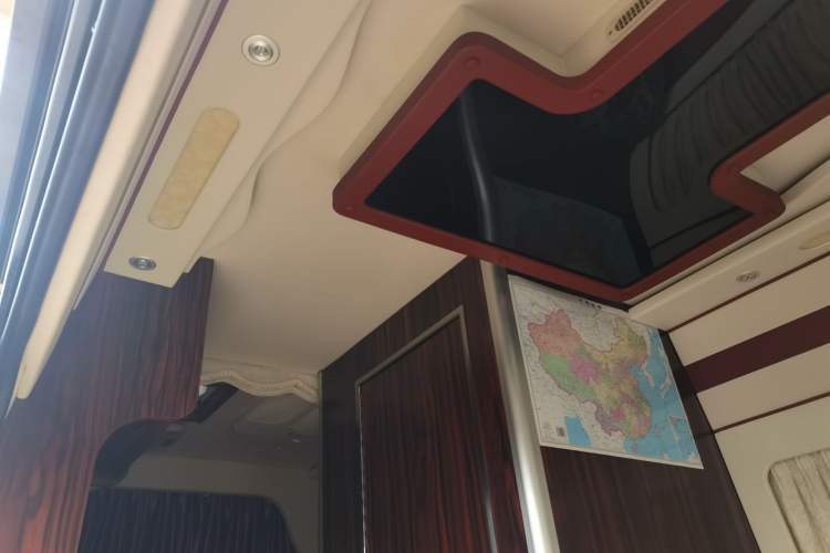 Used Higer H6C 2015 2.8T Diesel Version SC28R143Q4 Headliner