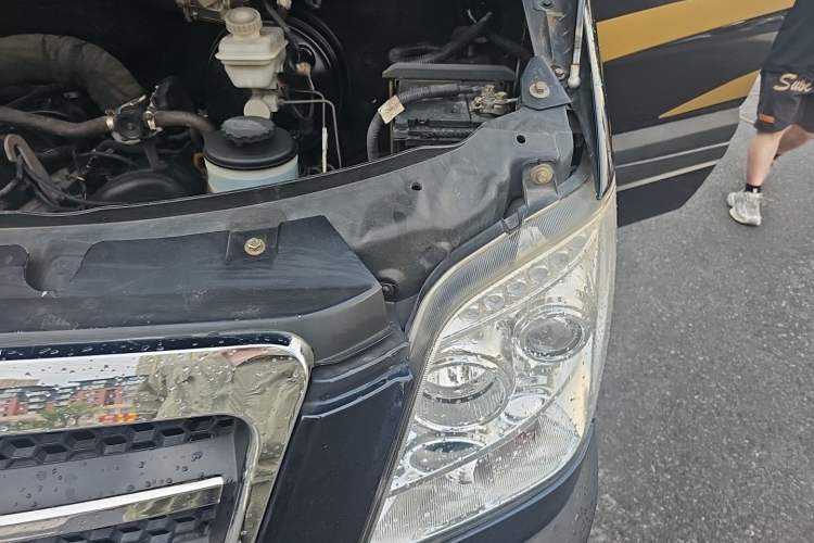 Used Higer H6C  Engine Bay Left