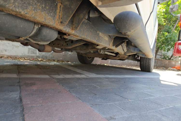 Used Higer Longwei  Chassis Rear Right