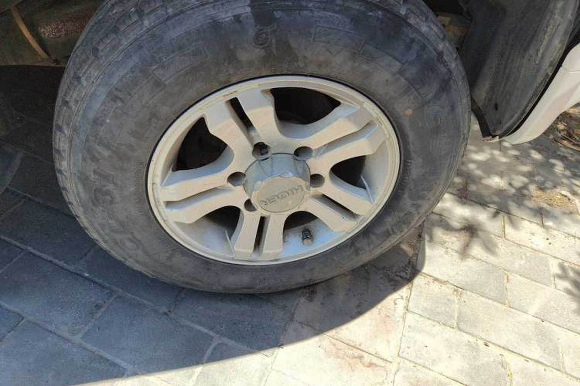 Used Higer Longwei  Right Front Wheel Hub