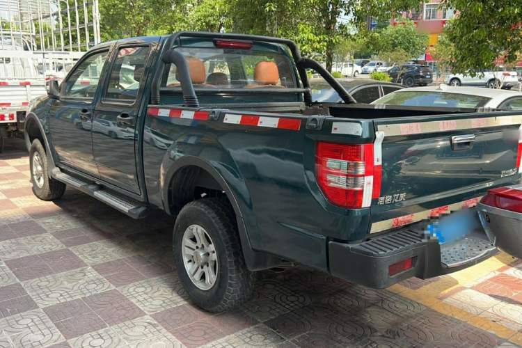 Used Higer Longwei 2015 2.8T Diesel Manual Two-Wheel Drive Big Double Classic Edition JE493 Exterior 2