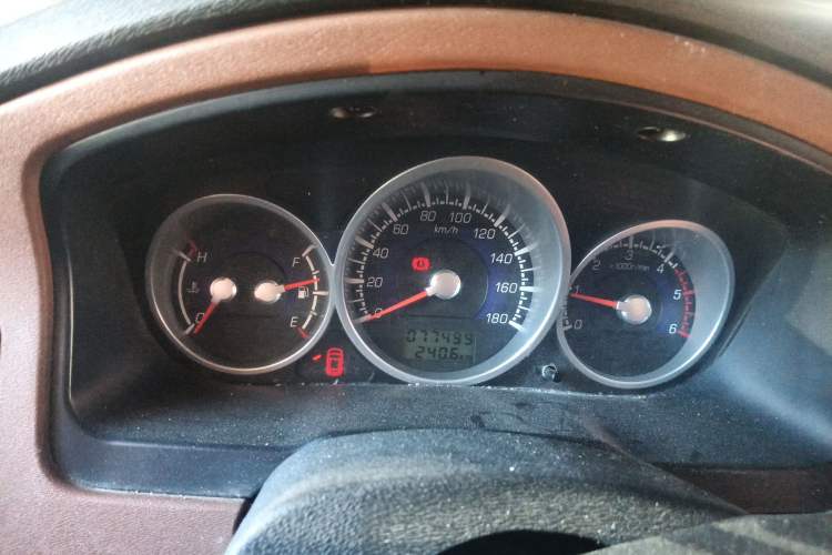 Used Higer Longwei 2015 2.8T Diesel Manual Two-Wheel Drive Big Double Classic Edition JE493 Instrument Cluster