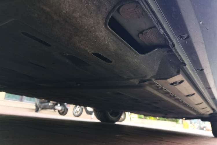 Used Hima AITO M5 2022 Extended-Range Four-Wheel Drive Ultimate Edition Chassis Front Left