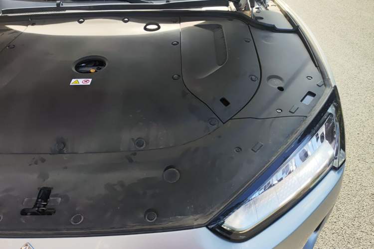 Used Hima AITO M5 2022 Extended-Range Four-Wheel Drive Ultimate Edition Engine Bay Left