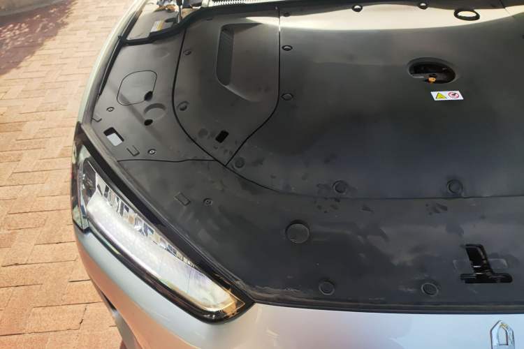 Used Hima AITO M5 2022 Extended-Range Four-Wheel Drive Ultimate Edition Engine Bay Right