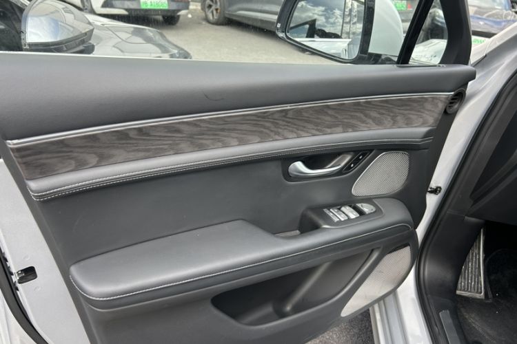 Used Hima AITO M5 2022 Extended-Range Four-Wheel Drive Ultimate Edition Interior 2