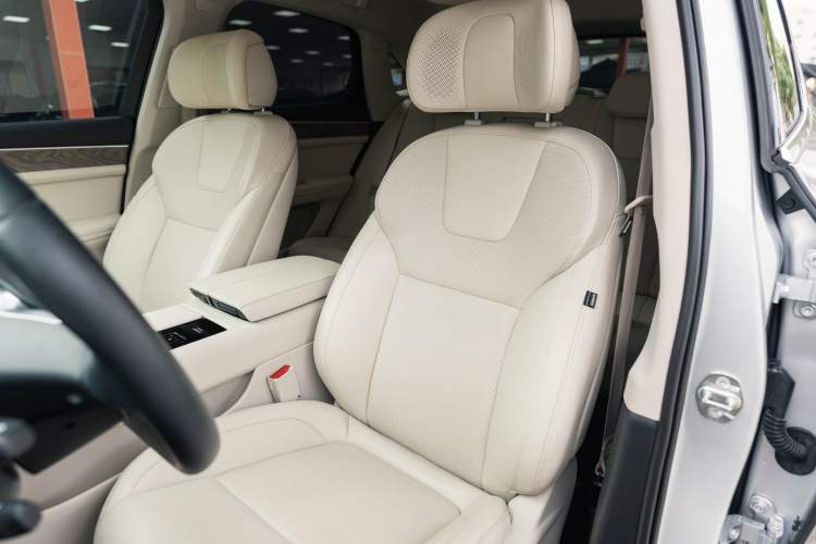 Used Hima AITO M5 2022 Range-Extended Rear-Drive Standard Version Interior 5