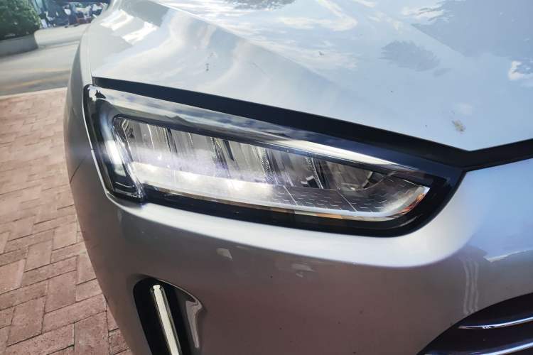 Used Hima AITO M5 2022 Extended-Range Four-Wheel Drive Ultimate Edition Right Front Headlight