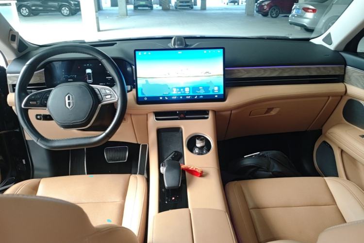 Used Hima AITO M5 2022 Extended-Range Four-Wheel Drive Flagship Edition Center Console