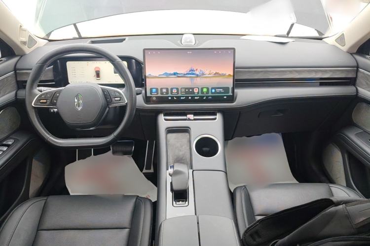 Used Hima AITO M5 2022 Extended-Range Four-Wheel Drive Ultimate Edition Center Console