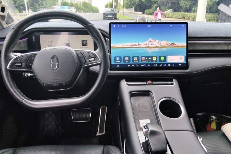 Used Hima AITO M5 2022 Extended-Range Four-Wheel Drive Performance Version Center Console
