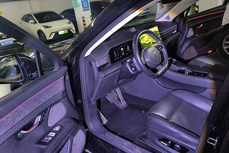 Used Hima AITO M5 2022 Extended-Range Four-Wheel Drive Performance Version Driver Seat