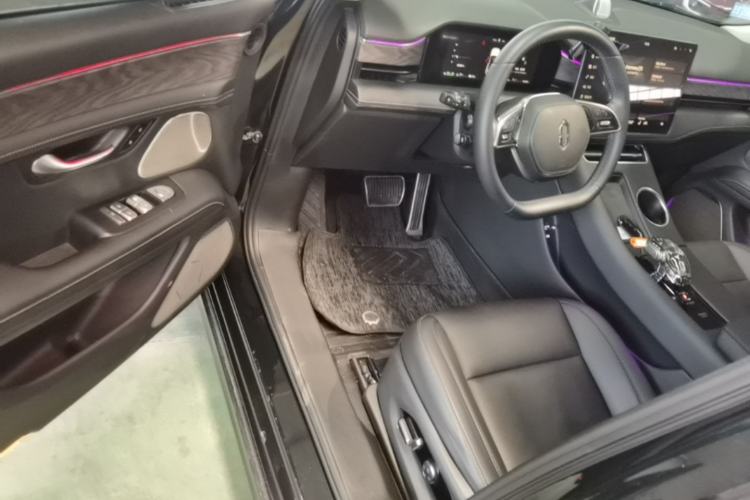 Used Hima AITO M5 2022 Extended-Range Four-Wheel Drive Performance Version Driver Seat