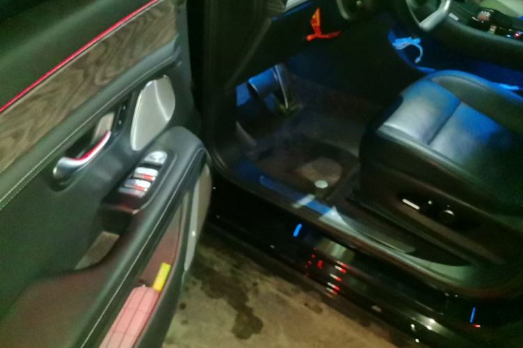 Used Hima AITO M5 2022 Extended-Range Four-Wheel Drive Performance Version Driver Seat