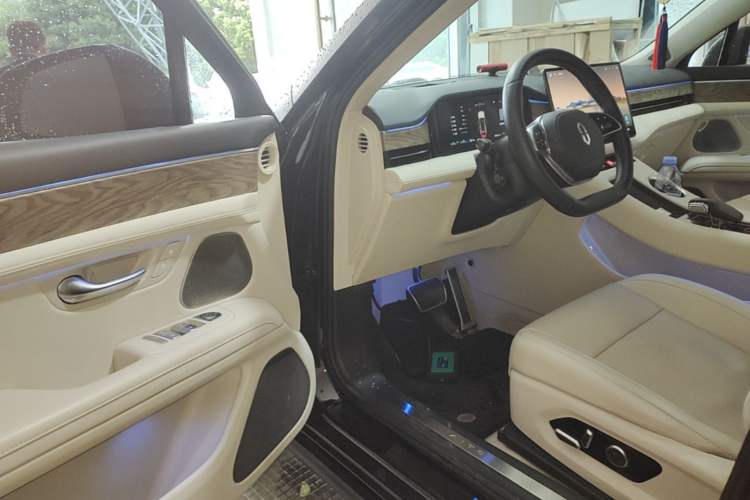 Used Hima AITO M5 2022 Extended-Range Four-Wheel Drive Ultimate Edition Driver Seat