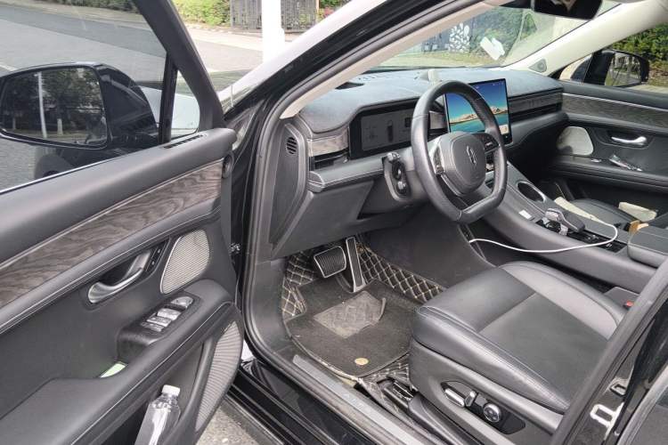 Used Hima AITO M5 2022 Extended-Range Four-Wheel Drive Performance Version Driver Seat