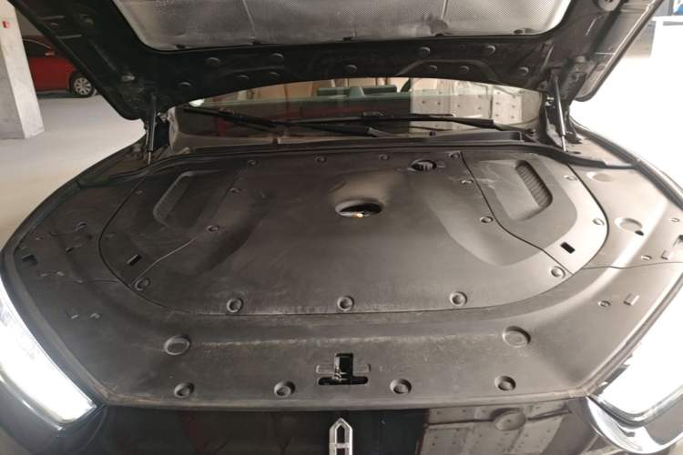 Used Hima AITO M5 2022 Extended-Range Four-Wheel Drive Flagship Edition Engine Bay