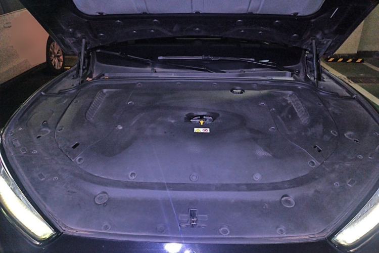 Used Hima AITO M5 2022 Extended-Range Four-Wheel Drive Performance Version Engine Bay