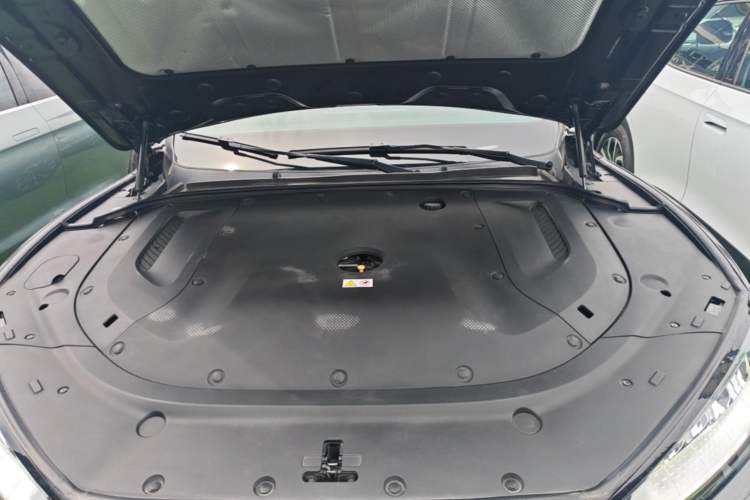Used Hima AITO M5 2022 Extended-Range Four-Wheel Drive Performance Version Engine Bay