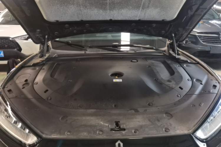 Used Hima AITO M5 2022 Extended-Range Four-Wheel Drive Performance Version Engine Bay