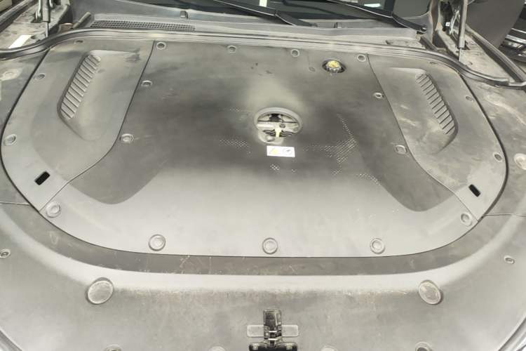 Used Hima AITO M5 2022 Range-Extended Rear-Drive Standard Version Engine Bay