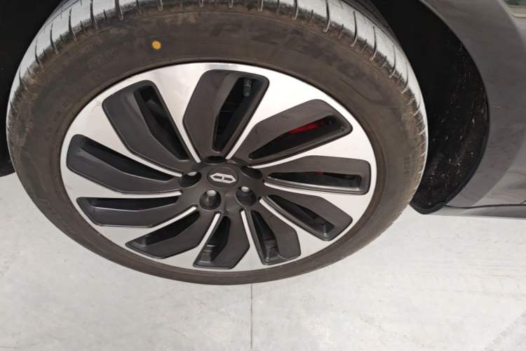 Used Hima AITO M5 2022 Extended-Range Four-Wheel Drive Flagship Edition Exterior 4