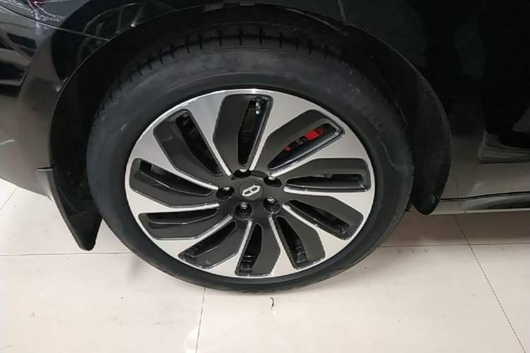 Used Hima AITO M5 2022 Extended-Range Four-Wheel Drive Performance Version Exterior 5