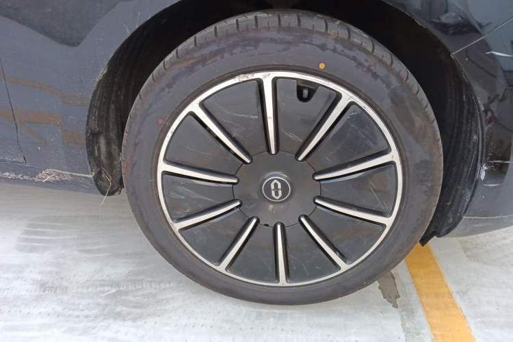 Used Hima AITO M5 2022 Pure Electric All-Wheel-Drive Performance Edition Exterior 7